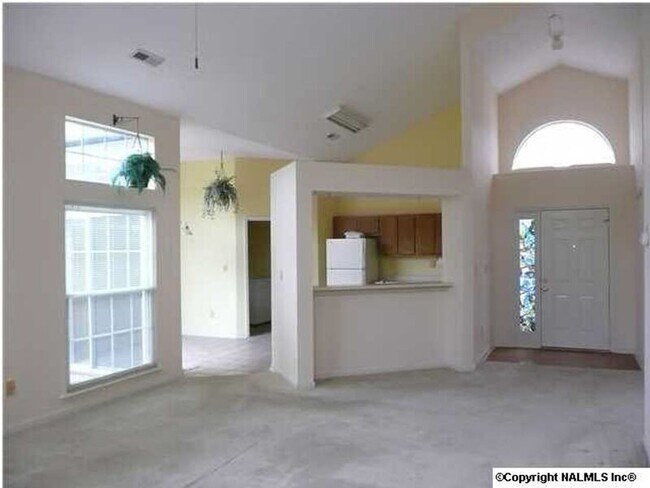 Building Photo - 214 Millstone Ln