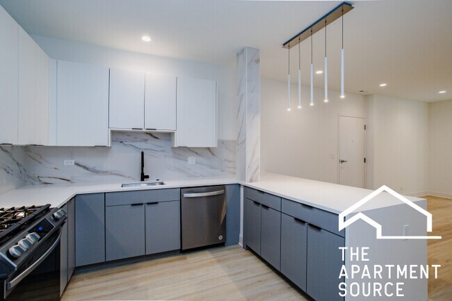 Building Photo - 3821 N Ashland Ave