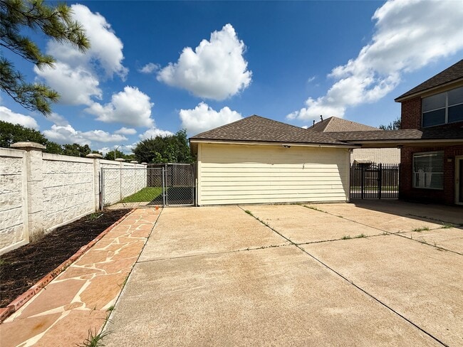 Building Photo - 1411 Flanders Field Ln