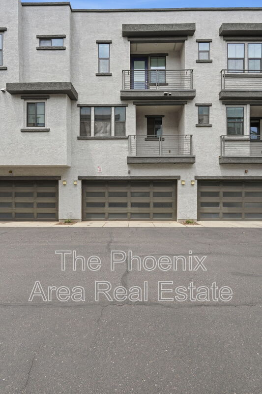 Building Photo - 2090 S Dorsey Ln