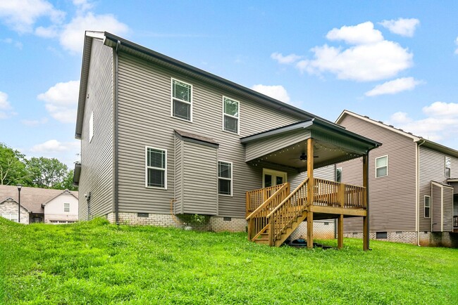 Building Photo - Pet Friendly Four Bedroom!