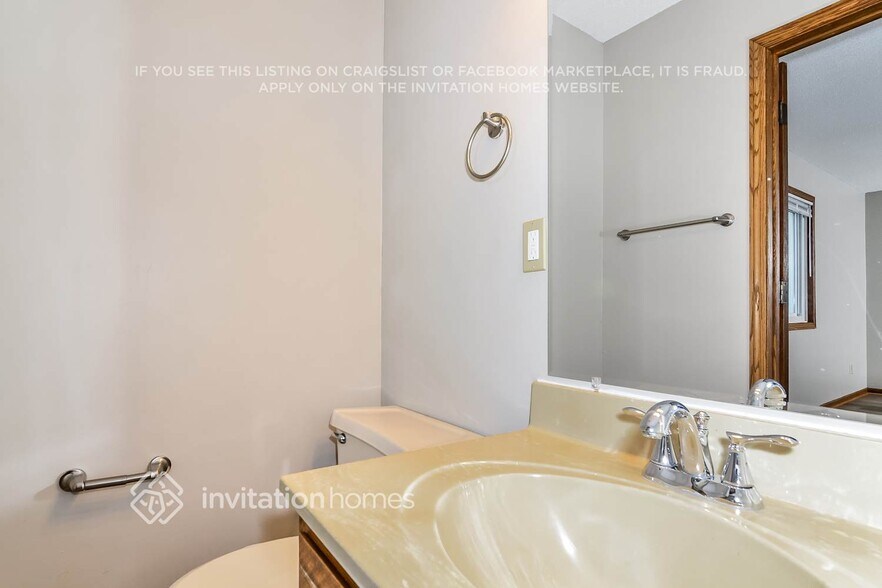 Building Photo - 7323 Paulsen Dr