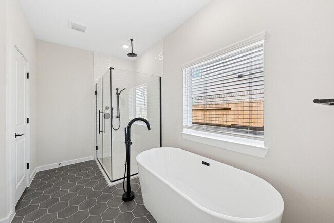 Building Photo - 2618 Clapbread Ln