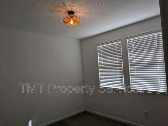 Building Photo - 8809 Boes Wy