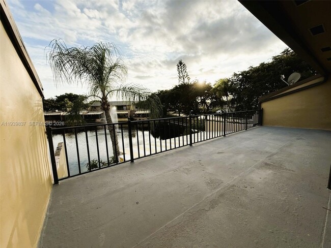 Building Photo - 16005 Kingsmoor Way