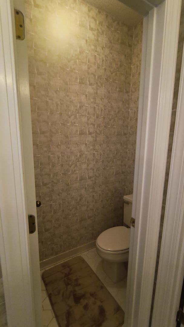 Building Photo - 423 Brightwood Dr