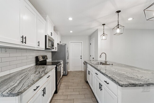 Building Photo - 108 Jaimie Way