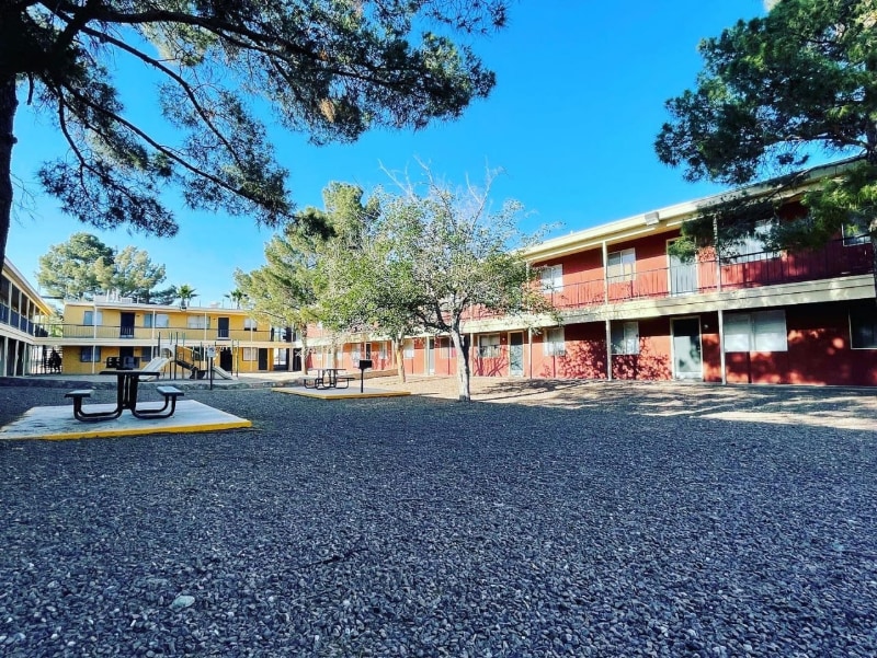 Building Photo - 525 N Carolina Dr