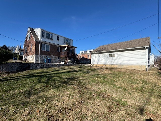 Building Photo - 9012 Eden Ave