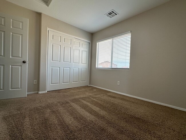 Building Photo - Buckeye, 4 bed, 2.5 bath, huge lot, across...
