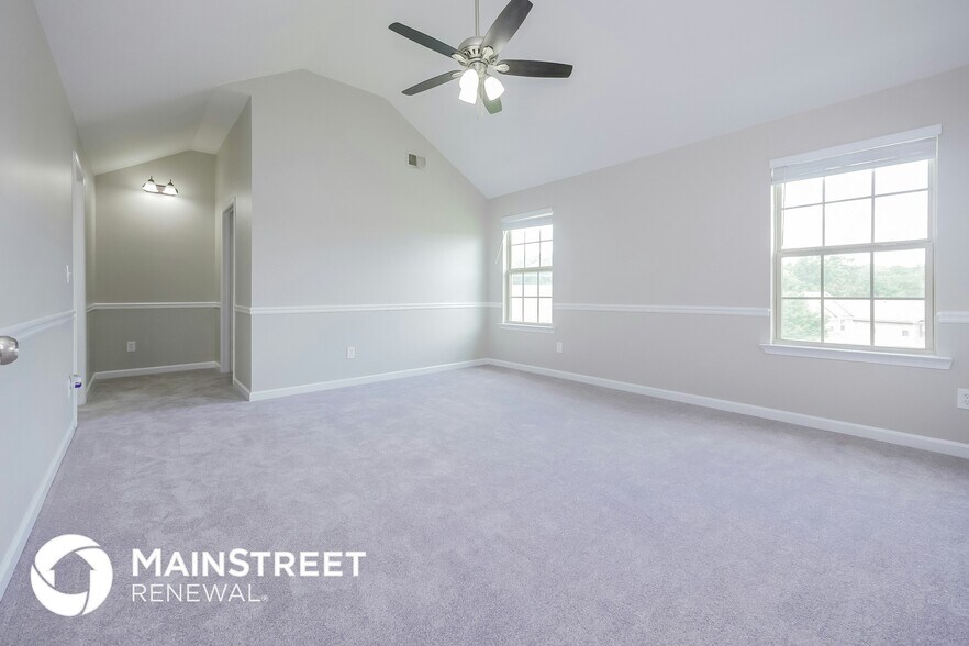 Building Photo - 240 Swem Ct