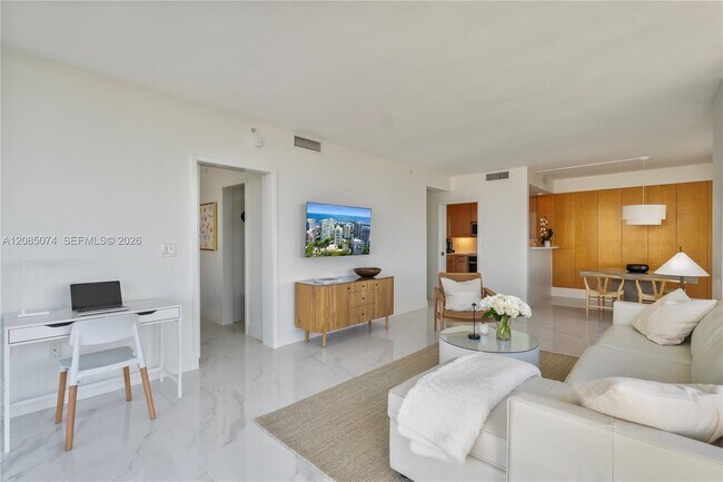 Building Photo - 3350 SW 27th Ave