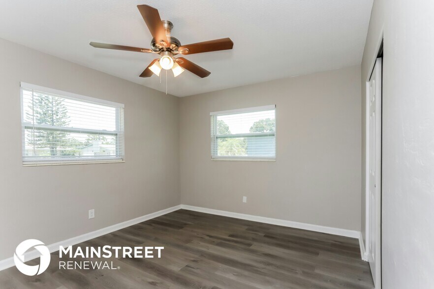Building Photo - 8464 Hollyhock Ave