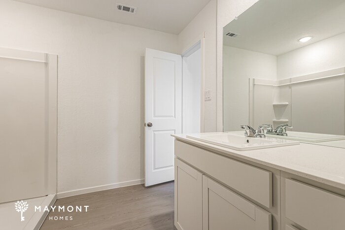 Building Photo - 751 Thea Mdws