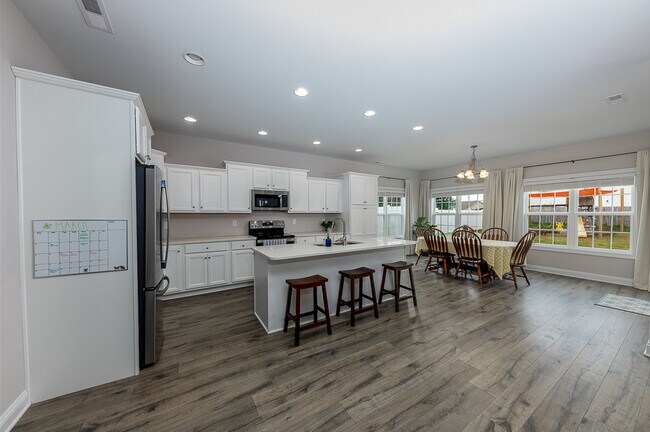 Building Photo - 3006 Weathersby Dr