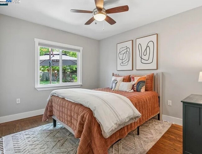 Building Photo - 161 Maiden Ln