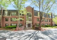 Building Photo - 24307 Plantation Dr NE