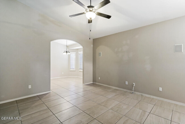 Building Photo - 14729 Oldenberg Ct