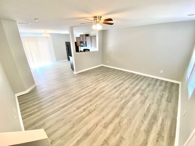 Building Photo - Move In Special! Cordova 3 Bedroom 2.5 Bat...