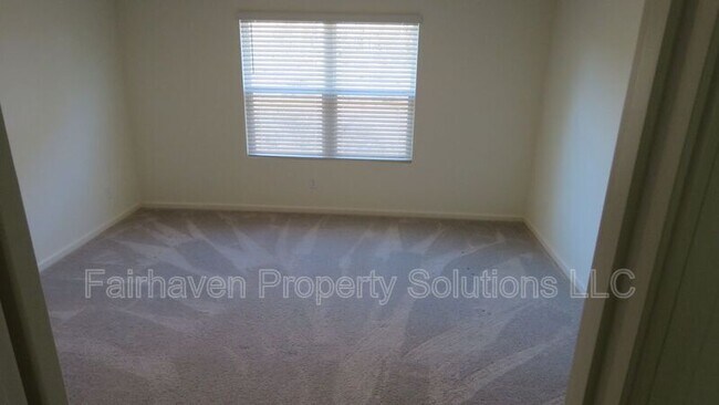 Building Photo - 1026 Paddington Dr