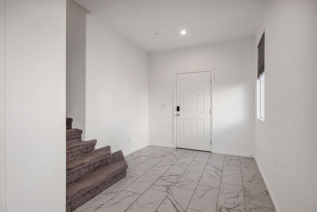 Building Photo - 4302 Eagle Island St