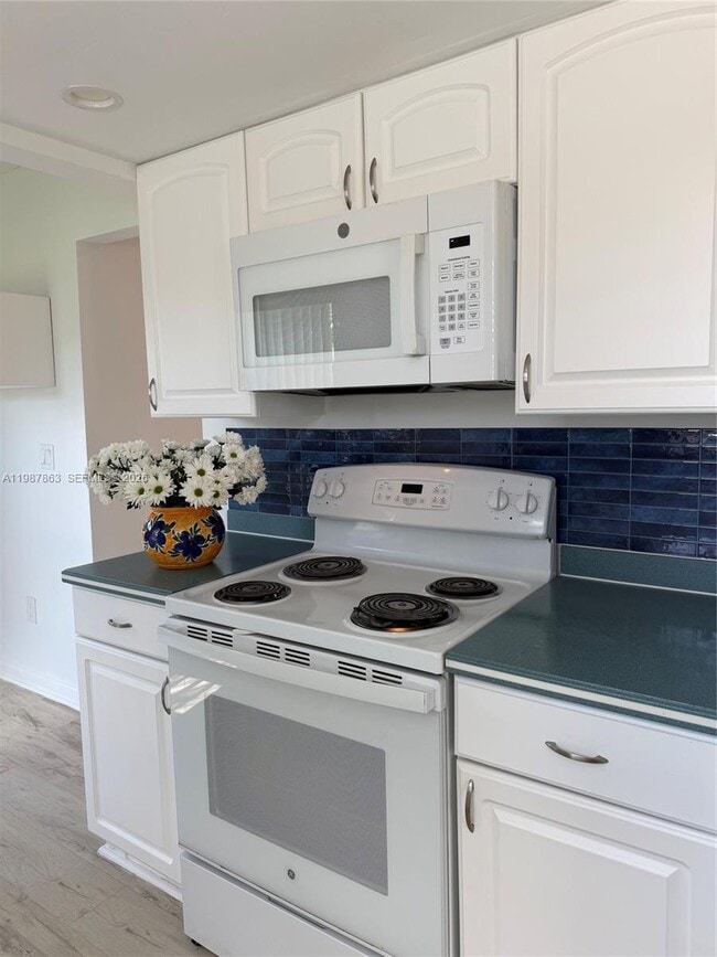 Building Photo - 1419 Yellowthroat St