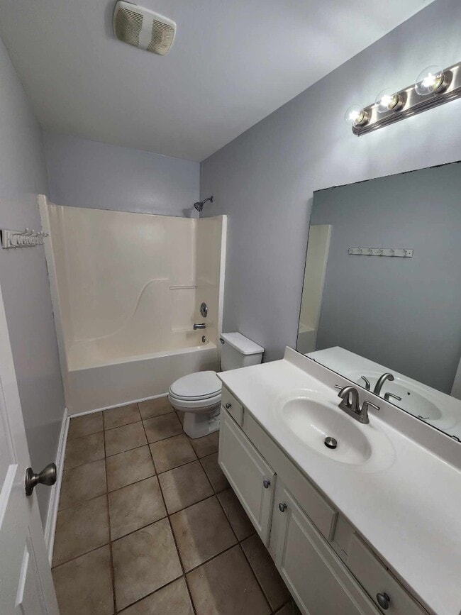 Building Photo - 152 Molinia Dr