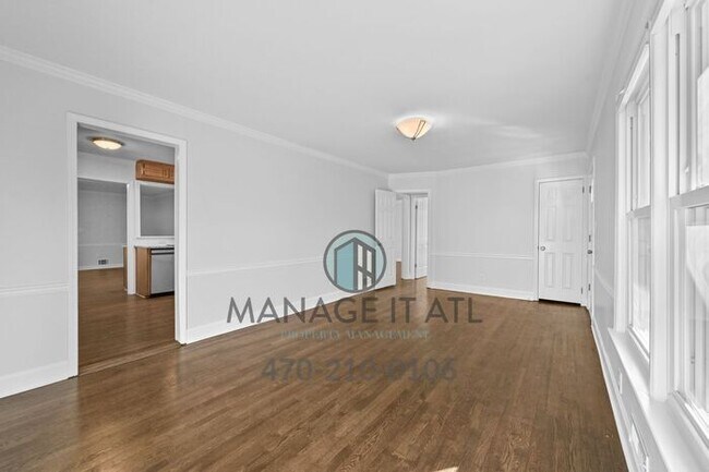 Building Photo - Beautifully renovated 3 bedroom house in Tucker, GA!