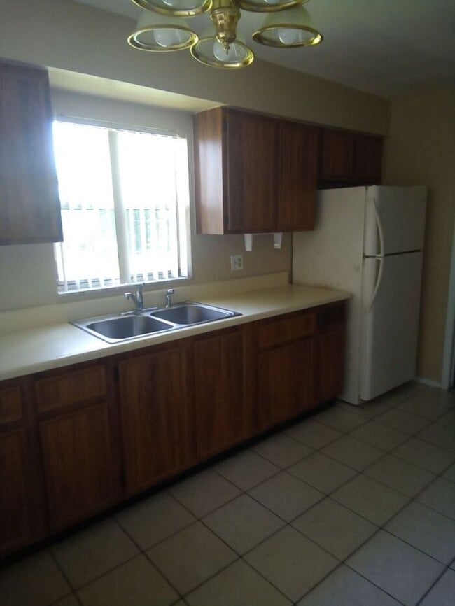 Building Photo - Single Family Home in BVL, Kissimmee