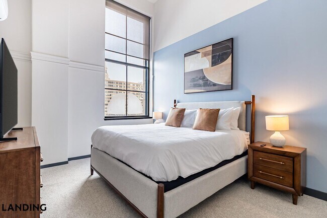 Building Photo - 55 Elm St