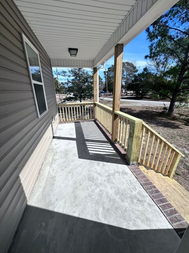 Building Photo - 149 Oyster Ln