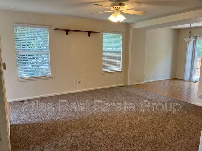 Building Photo - 8179 S Mobile Way