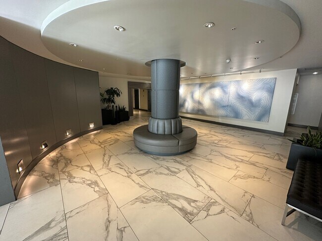 Building Photo - 8 Museum Way