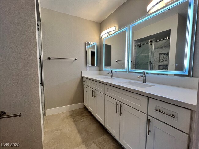 Building Photo - 5880 Duneville Ct