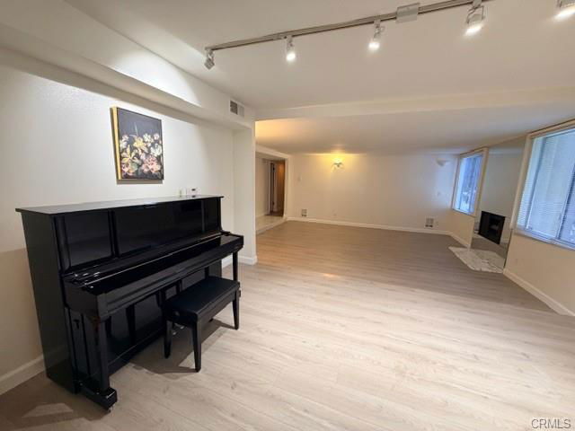 Building Photo - 14106 Dickens St