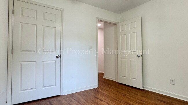 Building Photo - 3 BD//2 BA Condo / Tidal Oaks Community / 2nd Floor Unit / $1,500 per month / No Pets