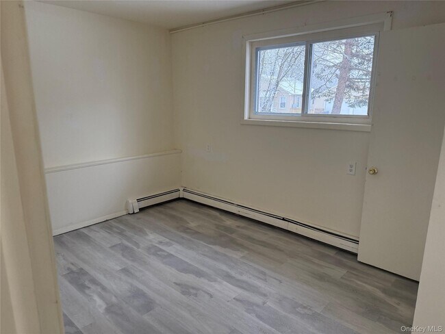 Building Photo - 53 King Rd