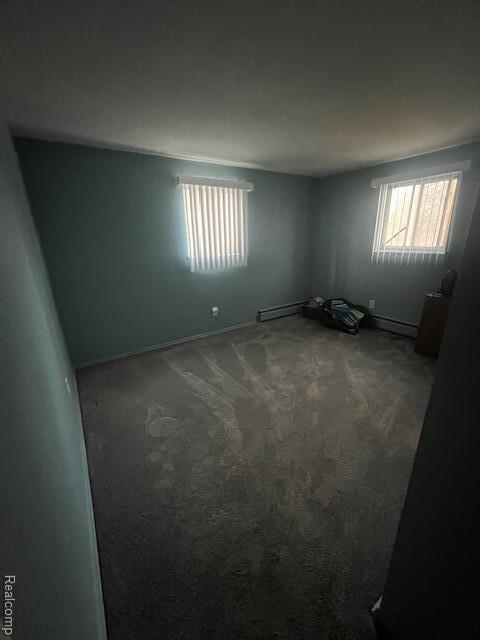 Building Photo - 9118 Riverdale Ave