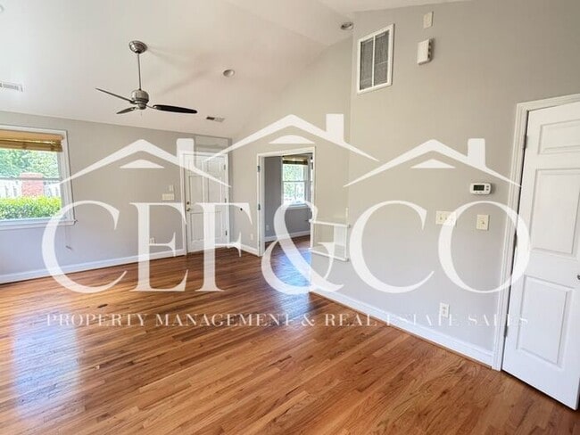 Building Photo - Spacious home now available!