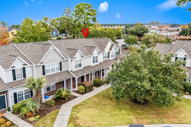 Building Photo - 3574 Evergreen Way