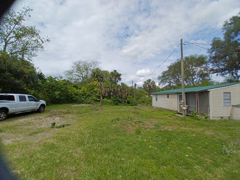 Building Photo - 20704 Caboose Dr