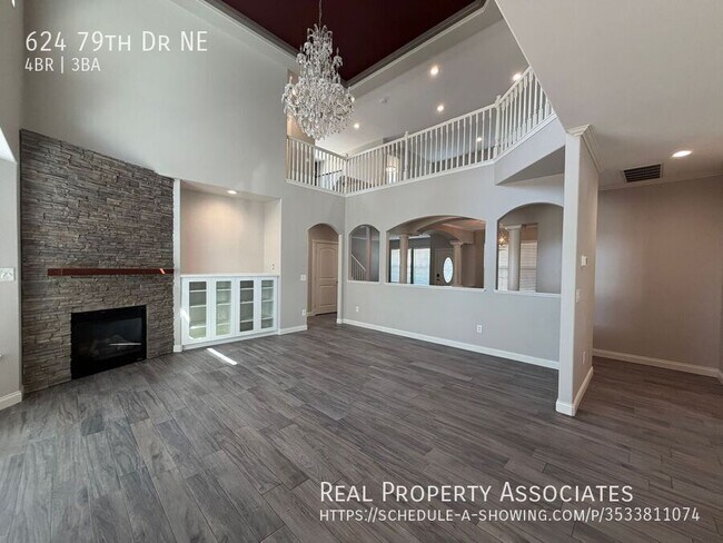 Building Photo - 624 79th Dr NE