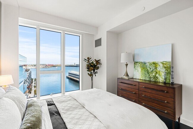 Building Photo - 150 Seaport Blvd