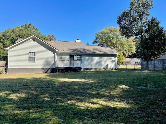 Building Photo - Beautiful 3 bedroom home in Hampton