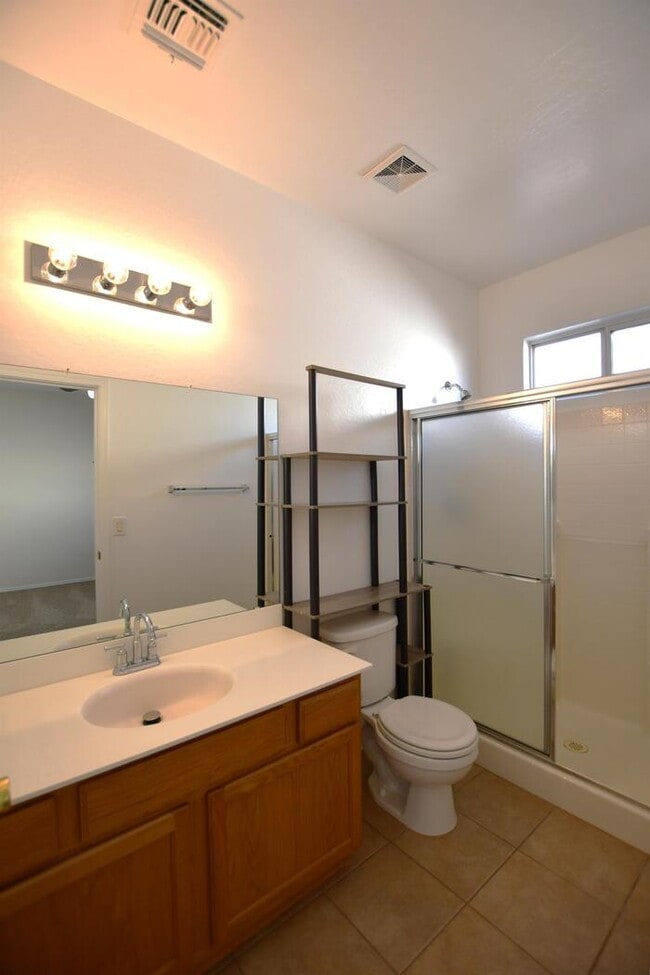 Building Photo - 2300 E Magma Rd