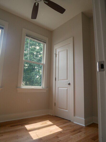 Building Photo - 3113 Warsaw Ave