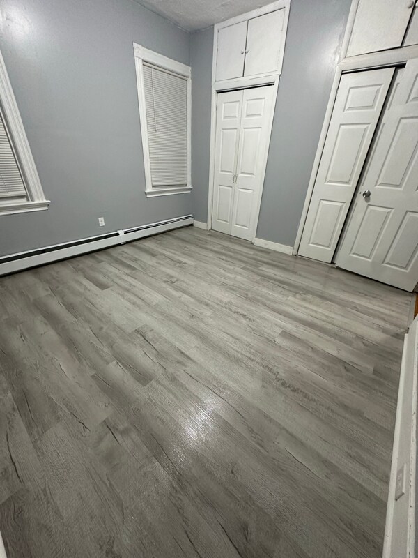 Building Photo - 106 Taylor St