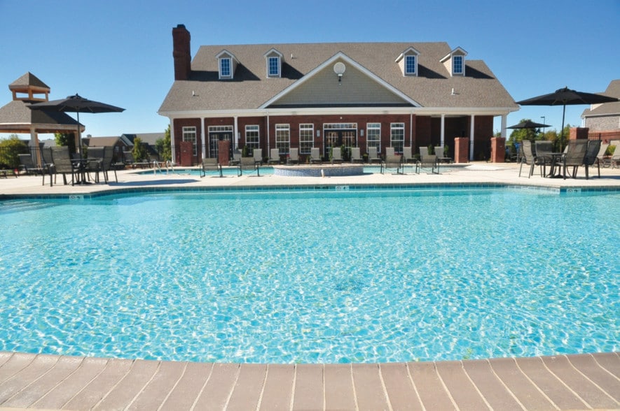 Lap Pool - rmLexington