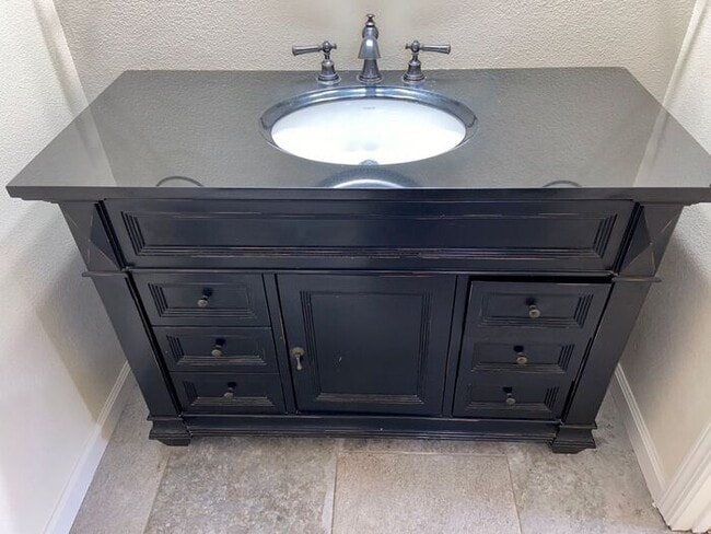 Building Photo - Sparks Single Story Home - 4 Bedrooms (Reed HS, Mendive MS, Whitehead ES)