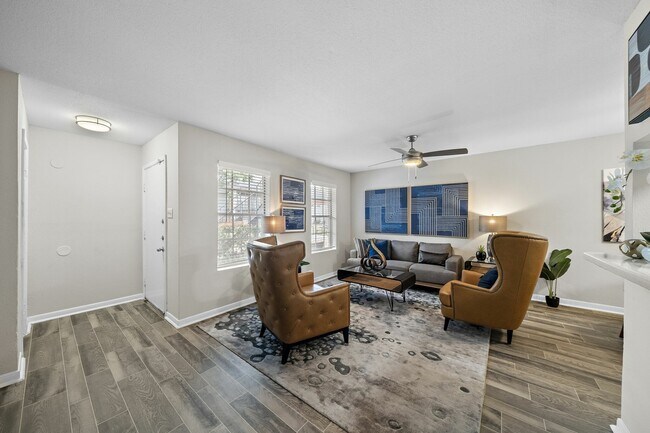 Building Photo - Unbeatable Location | Resort-Style Amenities!
